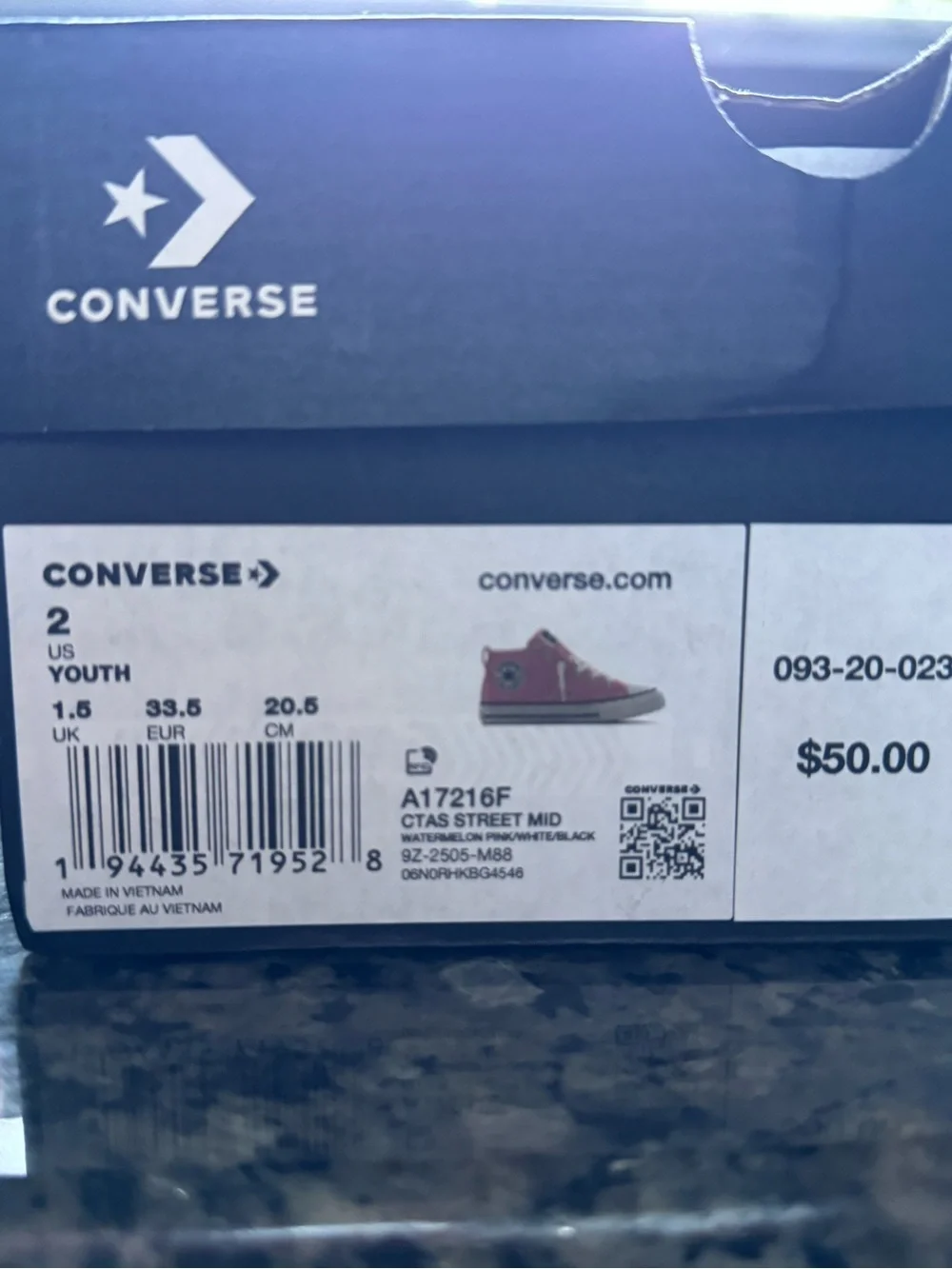 Converse bright pink